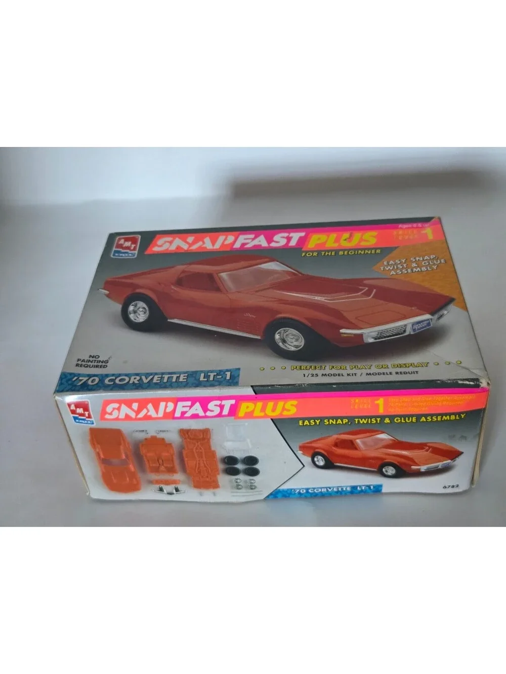 AMT Ertl SnapFast Plus 1970 Corvette LT-1 1:25 Scale Unpainted Model Kit